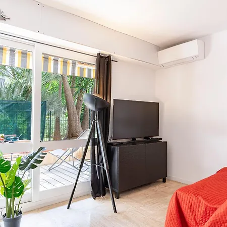 Climatise Au Calme Proche Et Palais Des Festivals Διαμέρισμα *